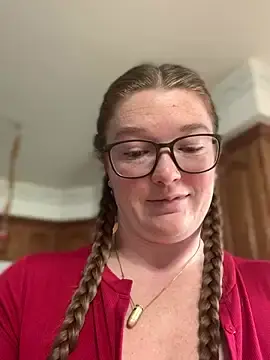 Stripchat Adult Webcam of PussiesnCream_
