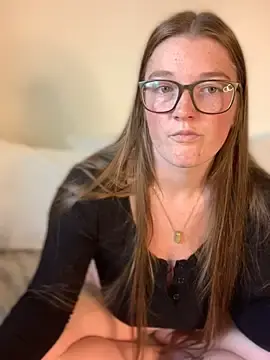 Stripchat Watch Live Sex Cams of PussiesnCream_
