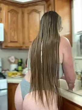 Stripchat Free Live Porn of PussiesnCream_