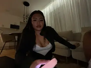 Stripchat Sex Chat of TitiTinyThai