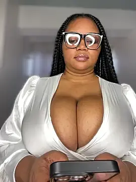 Stripchat Best Webcam of EliteSoraya