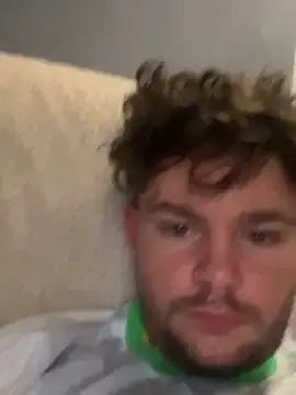 Stripchat Sex Cam of Ronnie153