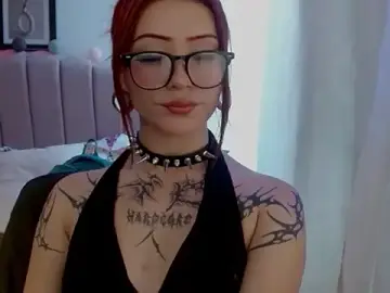Stripchat Adult Webcam of Victoria-Moon