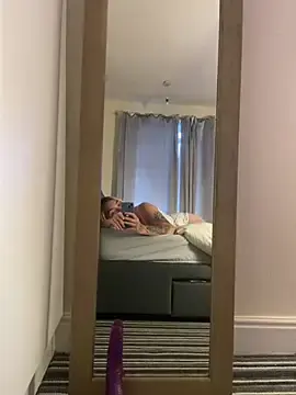 Stripchat Watch Live Sex Cams of BigDBubbleB