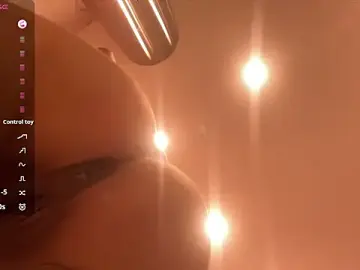Stripchat Adult Webcam of Crystallana
