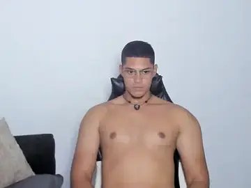 Stripchat Private Sex Chat of Iamdylan777