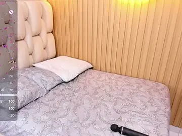 Stripchat Live Sex Cam of MOLYTAYLOR2
