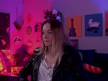 Stripchat Sex Cam of VireliaMoonfall