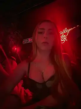 Stripchat Best Webcam of tinker_exotic_1