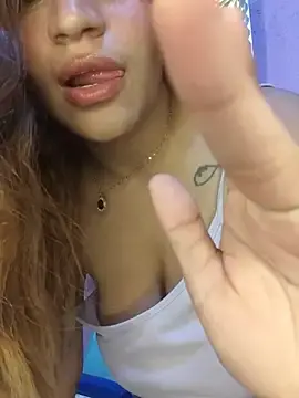 Stripchat Live Sex Cam of SexyFriends_
