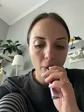 Stripchat Nude Webcam of AmiLavs