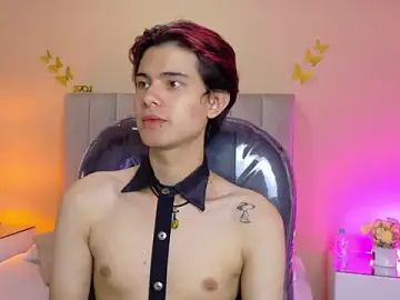 Stripchat Nude Webcam of Derek_Sinn