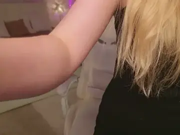 Stripchat Live Porn of Lilly_Eyes