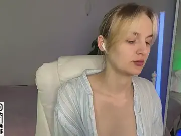Stripchat Adult Webcams of _Vikky_Moon_
