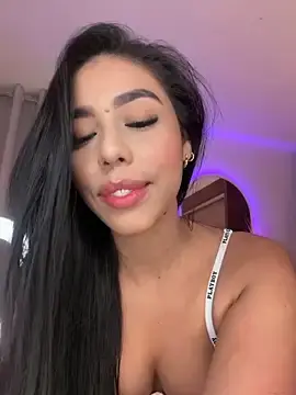 Stripchat Adult Webcam of Rossie_Blooms