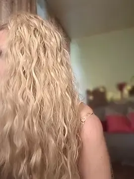 Stripchat Best Webcam of TsPostophere