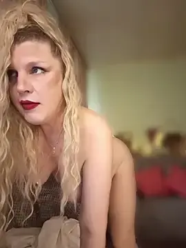 Stripchat Free Porn Cam of TsPostophere