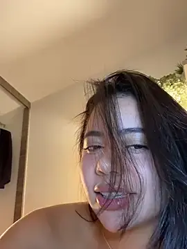 Stripchat Sex Cam of Aryrosee