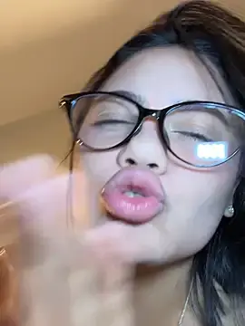 Stripchat Live Sex Cam of Aryrosee