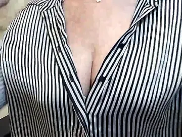 Stripchat Live Sex Cam of Nyra-Goddess