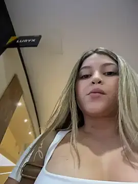 Stripchat Private Sex Chat of lunablossom_