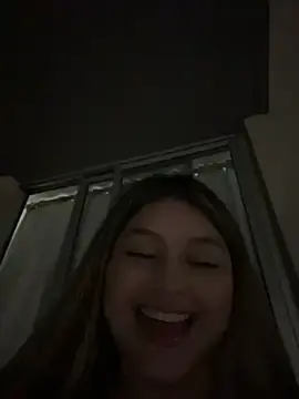 Stripchat Best Webcam of lunablossom_