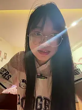 Stripchat Live Sex of Emmiuuuu03