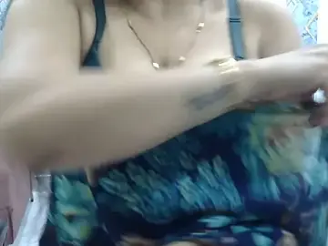 Stripchat Sex Cam of zoyaa-sexy