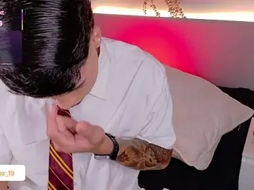 Stripchat Adult Webcams of Ken-boy_