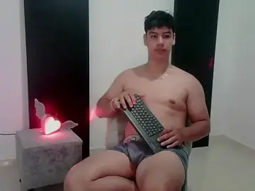 Stripchat Best live sex cam show of zeus_181