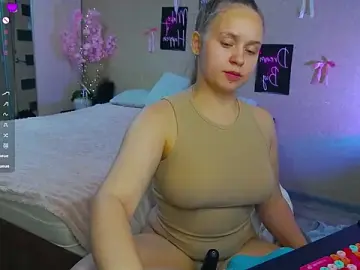 Stripchat Adult Webcam of Lilysweet13