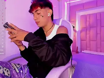 Stripchat Free Porn Cam of cherub_