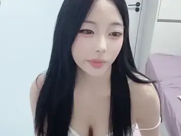 Stripchat Nude Webcam of yiyi-06