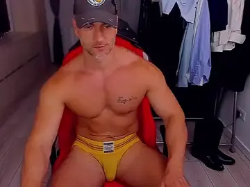 Stripchat Adult Webcam of MarisMuscle