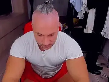 Stripchat Live Porn of MarisMuscle
