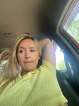 Stripchat Live Sex Cam of StasyWood