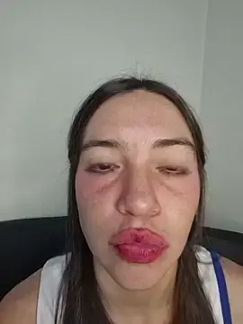 Stripchat Live Sex Cam of loveuu-bae
