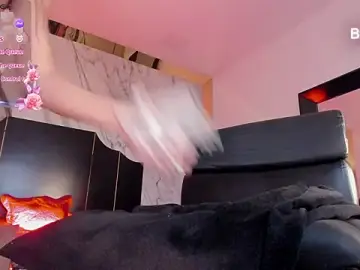 Stripchat Free Porn Cam of Bylie_Hills