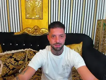 Stripchat Free Porn Cam of TommyDum