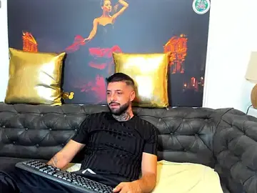 Stripchat Sex Cam of TommyDum