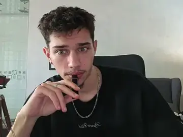Stripchat Live Porn of KaydenDrew