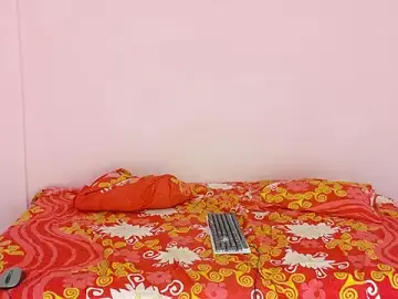 Stripchat Live Sex Cam of sweet_rose72