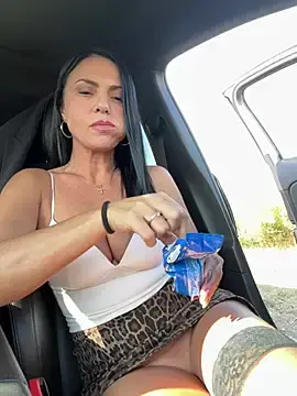 Stripchat Free Porn Cam of KimKelly13