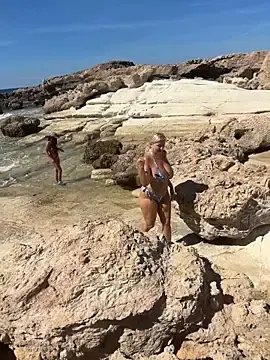 Stripchat Best Webcam of TUNDEROSE1