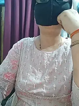 Stripchat Nude Webcam of Aishwaryaa_69