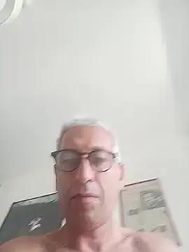 Stripchat Sex Cam of ArsenioL