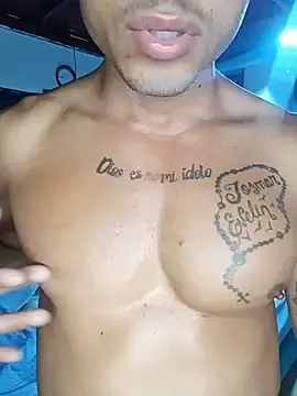 Stripchat Adult Webcam of Fitneehot
