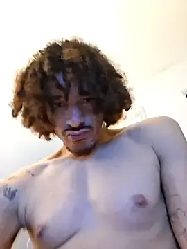 Stripchat Live Sex Cam of Iamtheshow