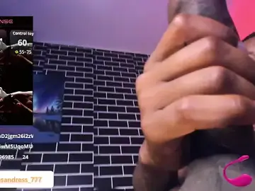 Stripchat Free Porn Cam of Lil_Curved