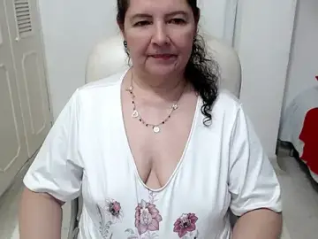 Stripchat Free Live Porn of leonela_69